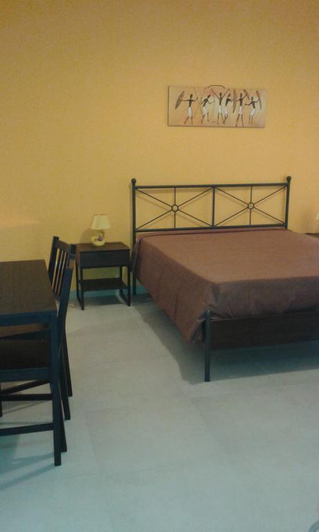 Buonaluna B&B Palermo Habitación foto